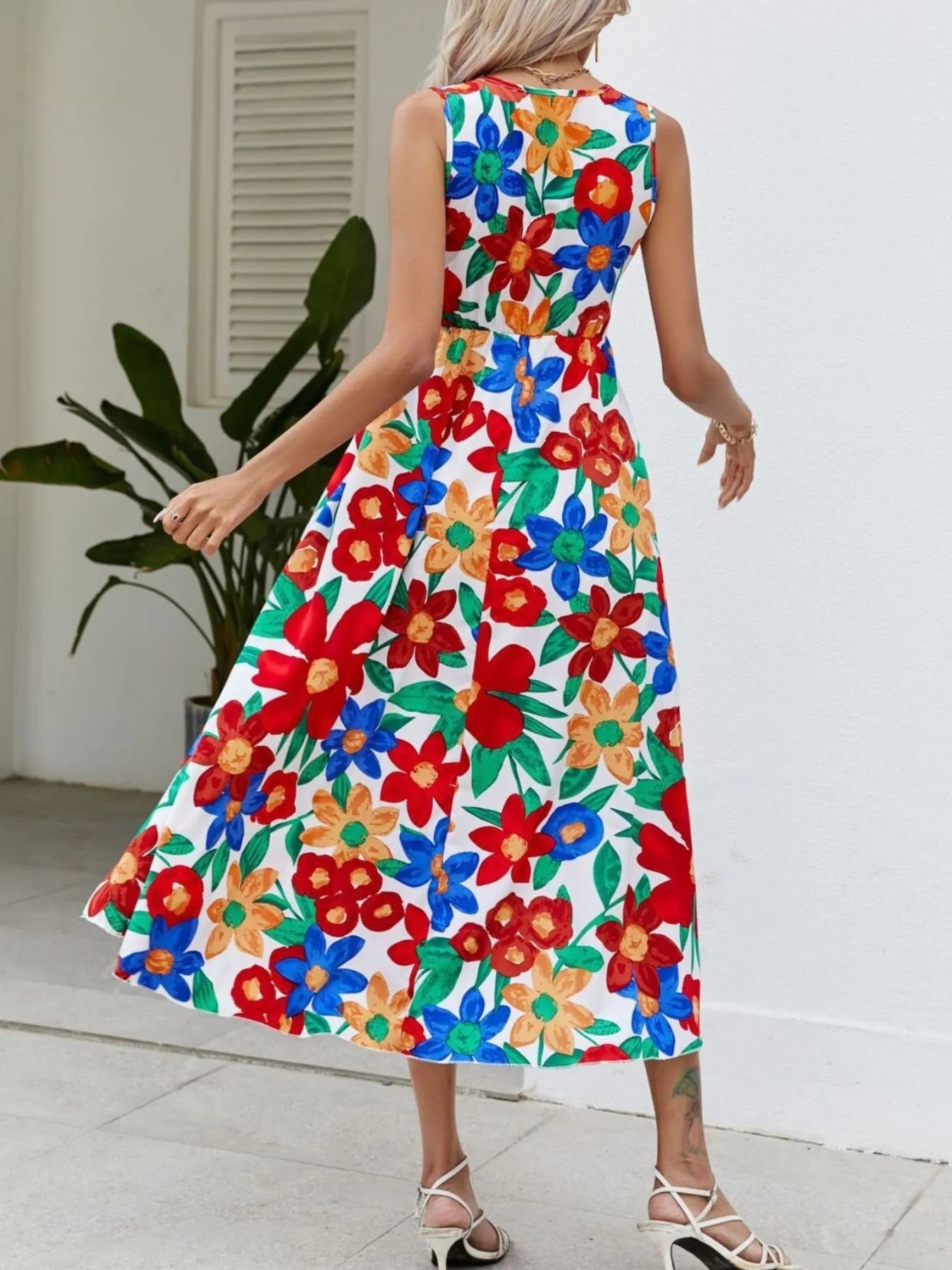 A Line Floral V-Neck Sleeveless Dress