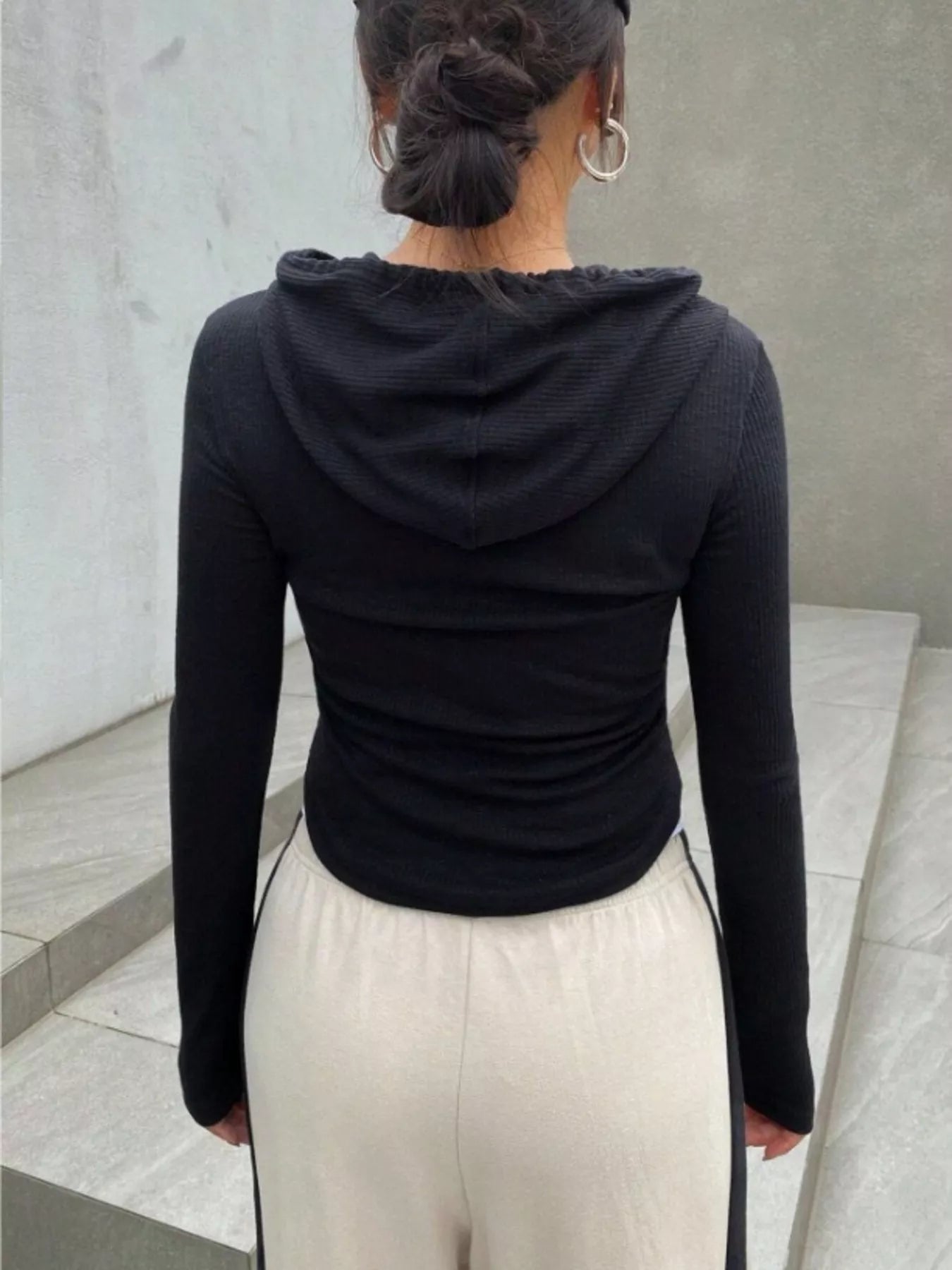 Ribbed Knit Cropped Zip-Up Hoodie