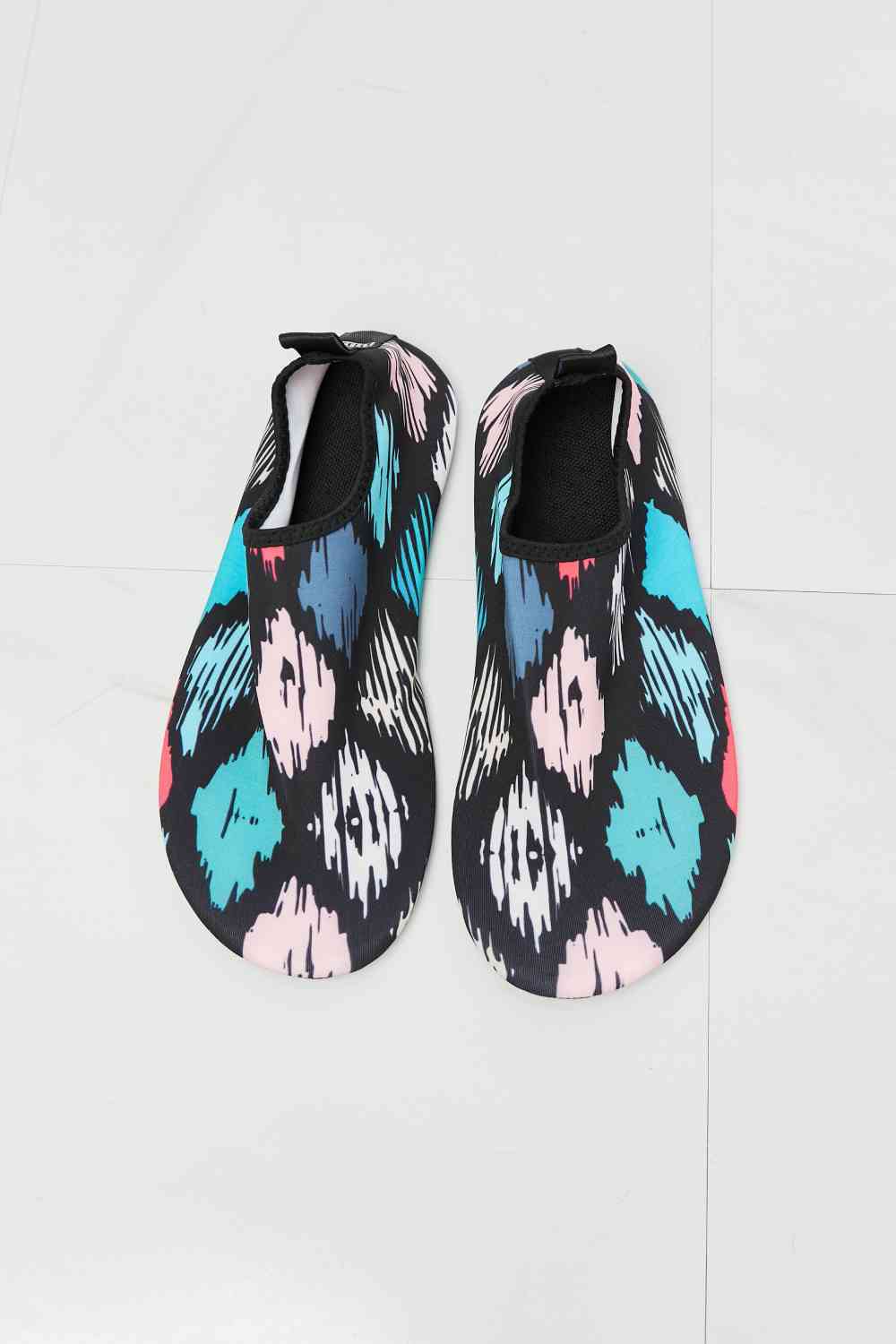 MMshoes On The Shore Water Shoes in Multi Colors