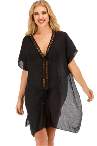 Hollow Beach Cover-up in White, Black and Blue
